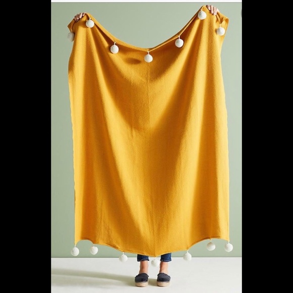 New Anthropologie Sonoran Pommed Throw blanket - Picture 1 of 8